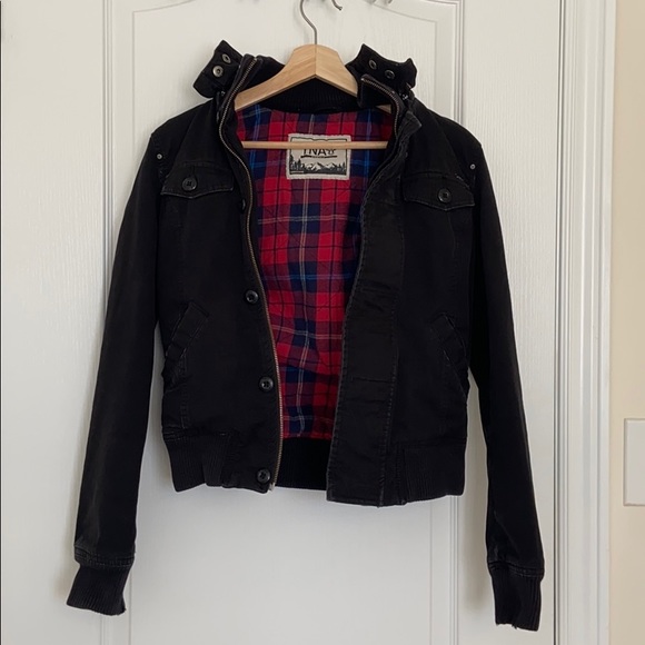 TNA Fall jacket (plaid pattern inside) - Picture 4 of 14